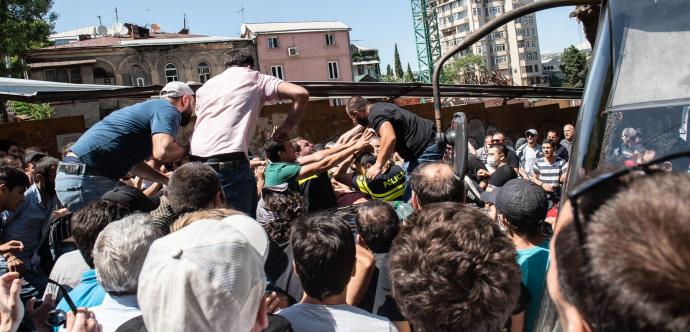 Une émeute lors de la manifestation du 5 juillet