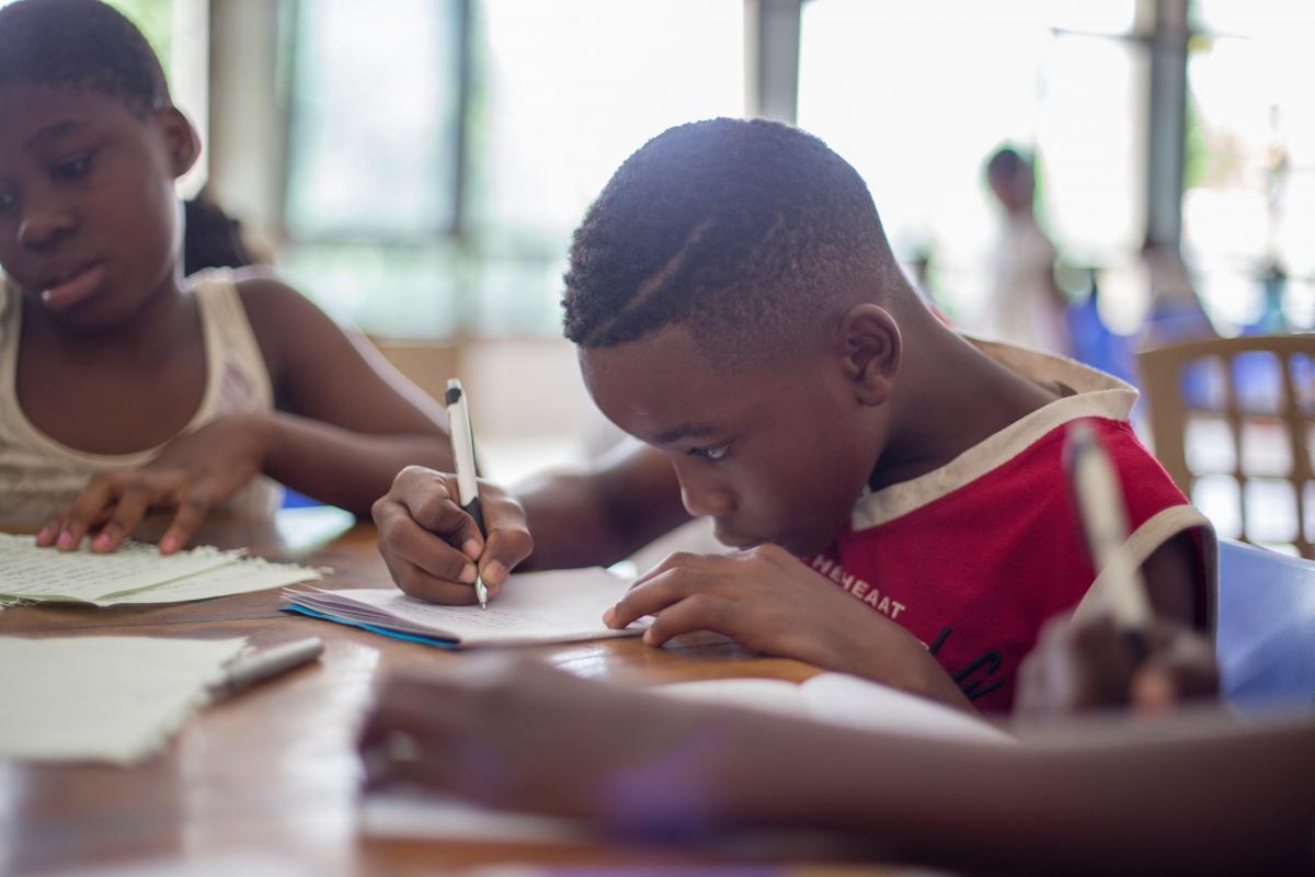 Éducation aux droits humains